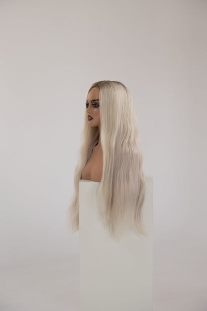 Celebrity WIG B 0050