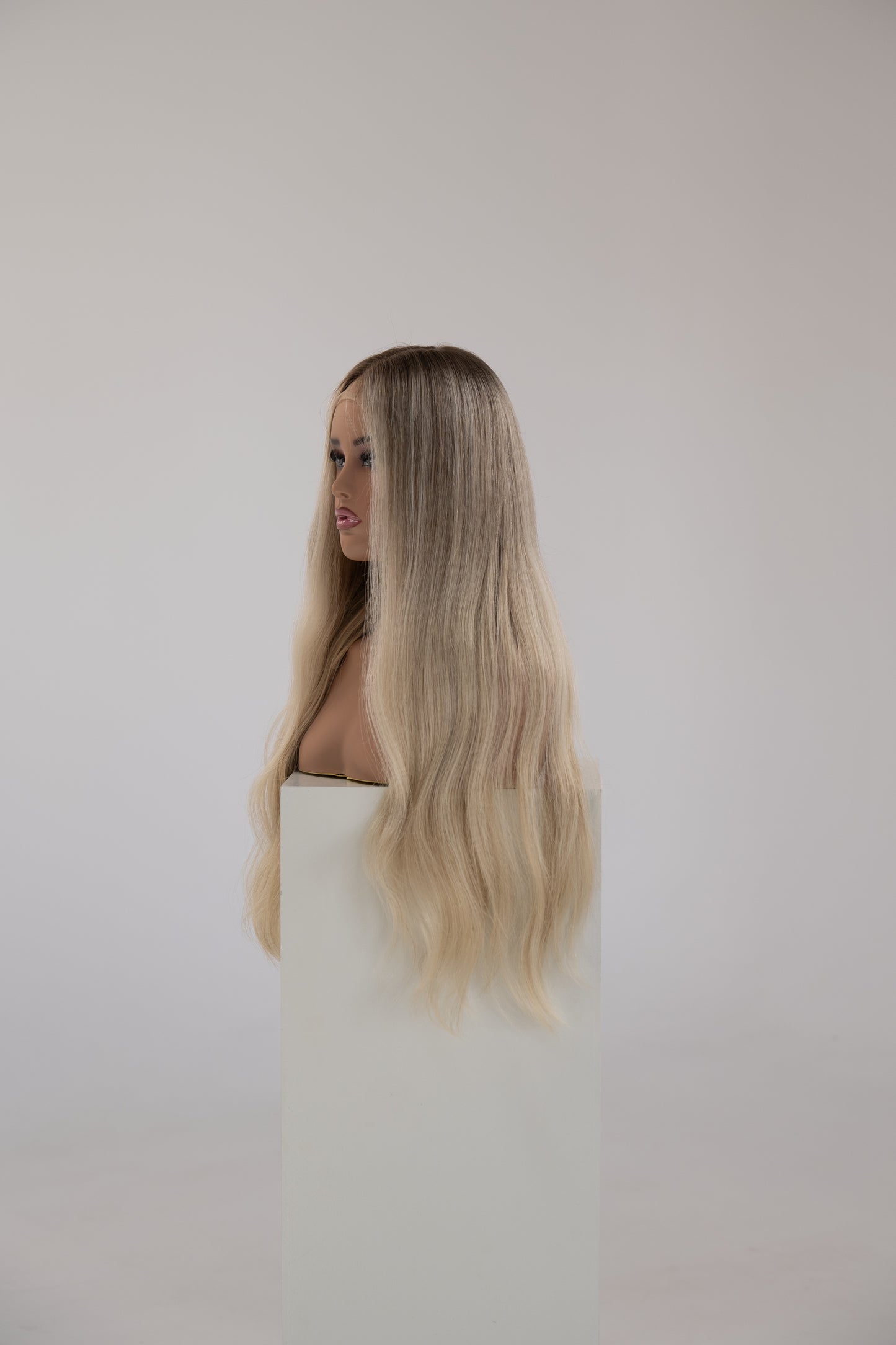 Celebrity Wig B 0003