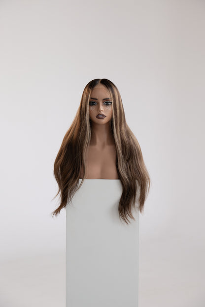 Celebrity Wig B 0030