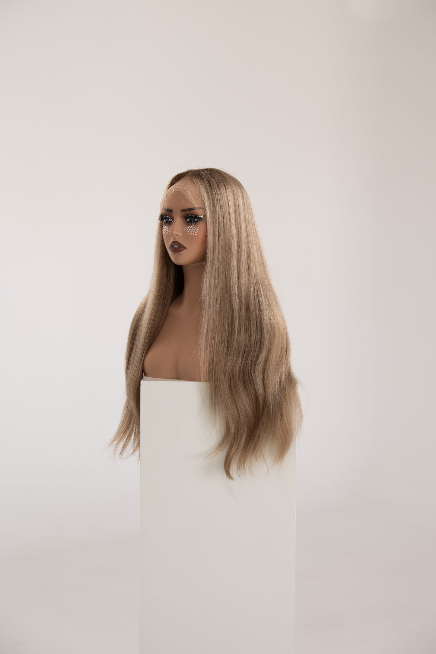Celebrity Wig B 0041