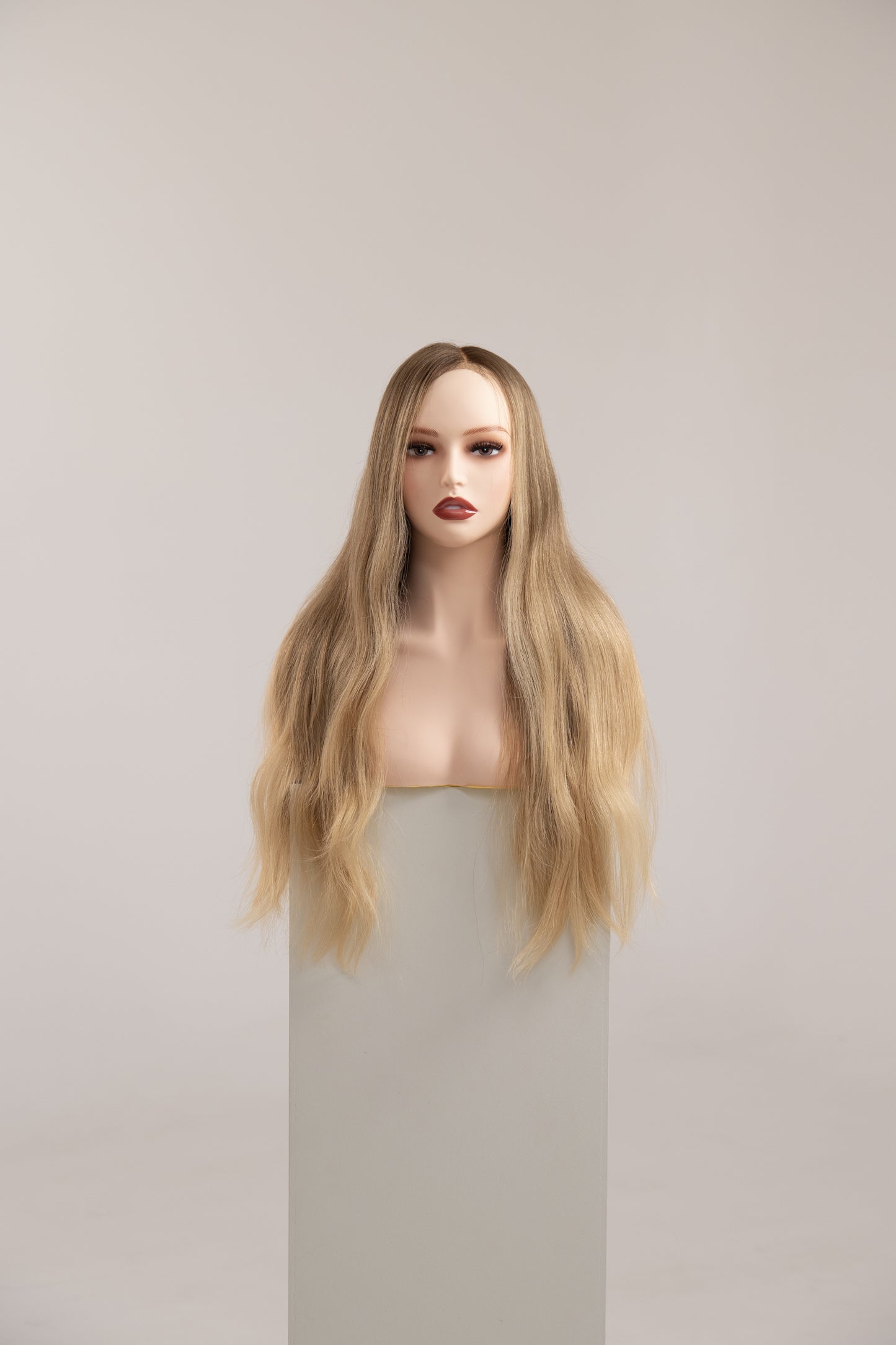 Celebrity Wig B 0019