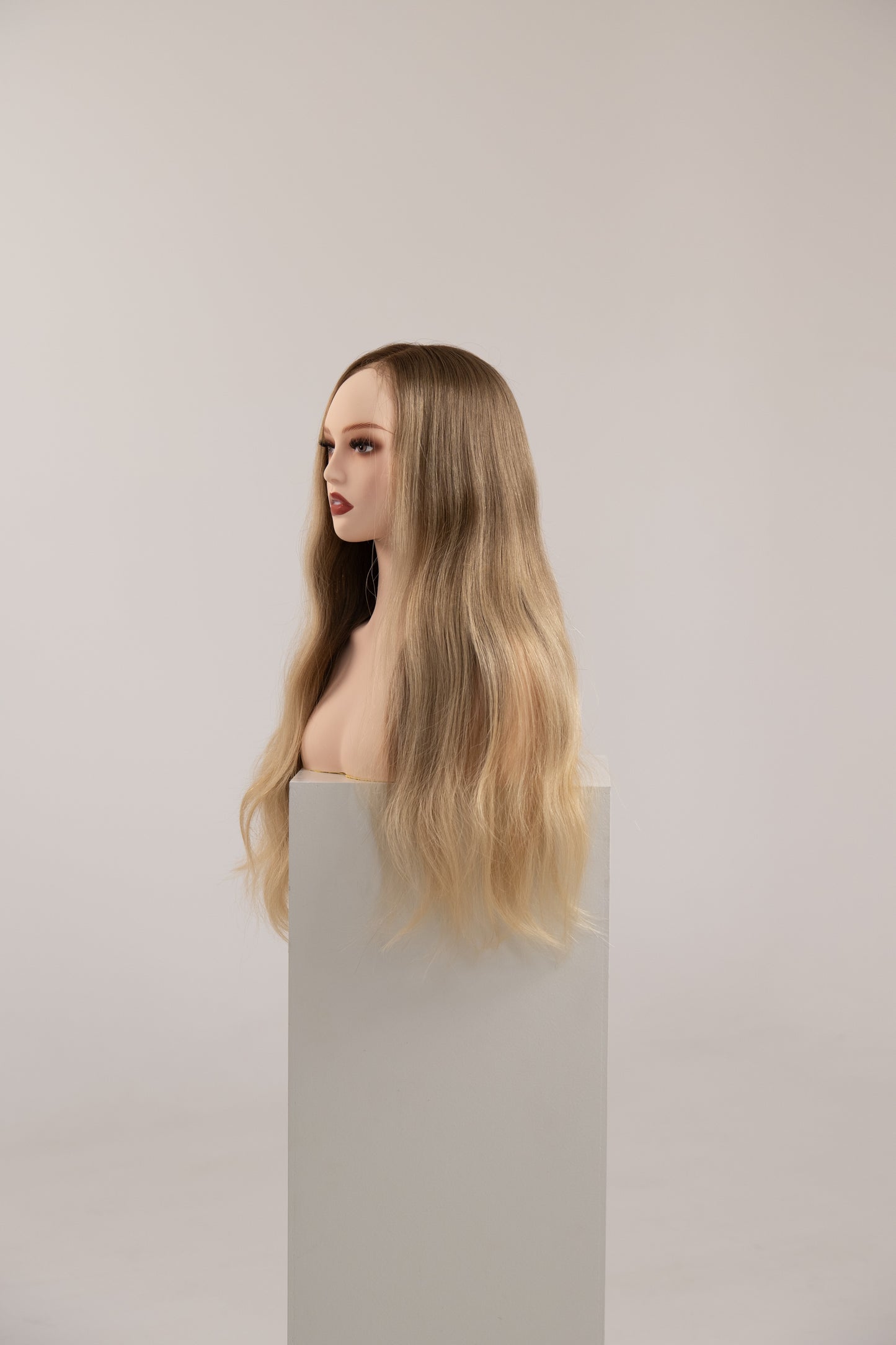 Celebrity Wig B 0019