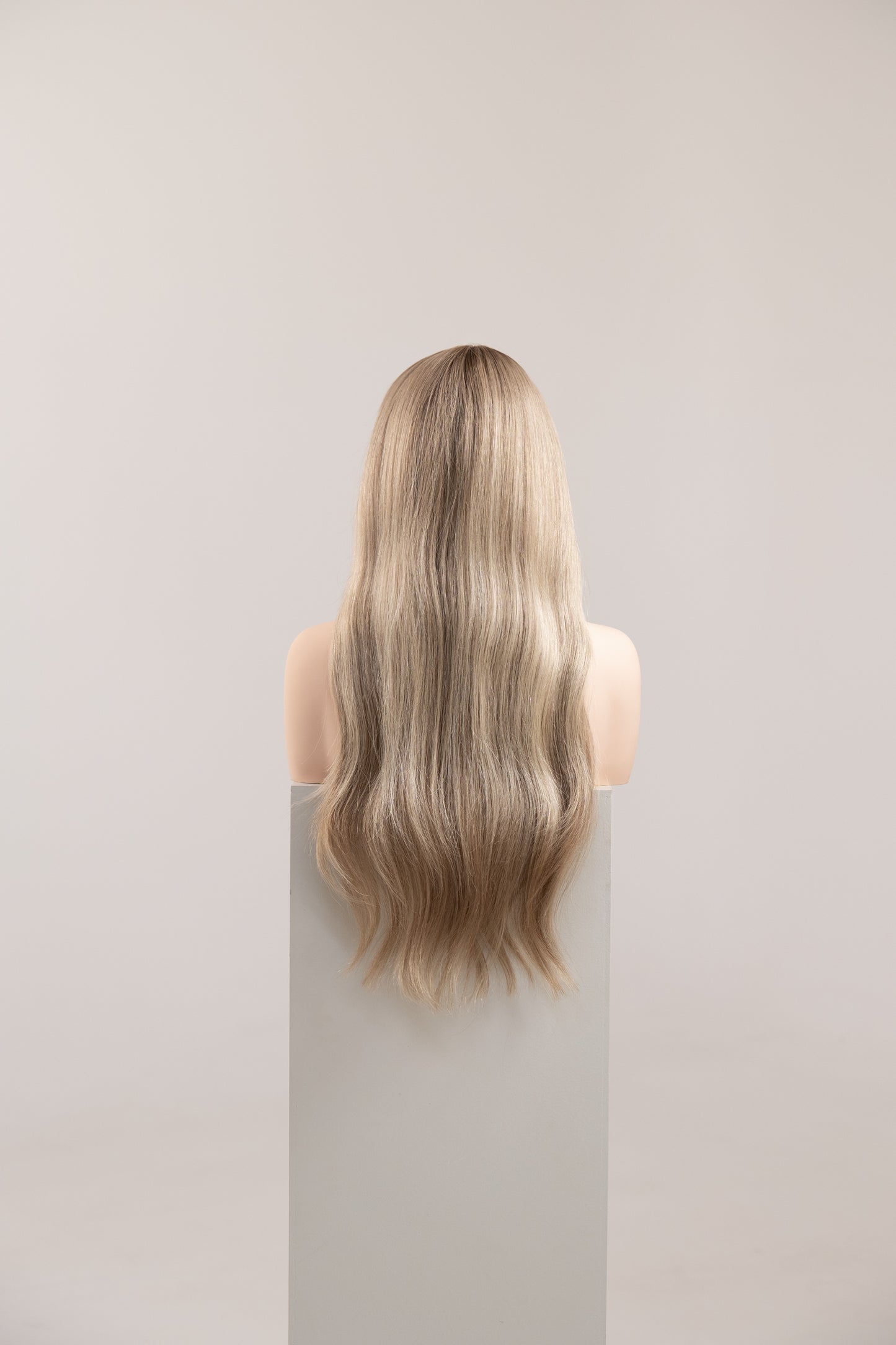 Celebrity Wig B 0047
