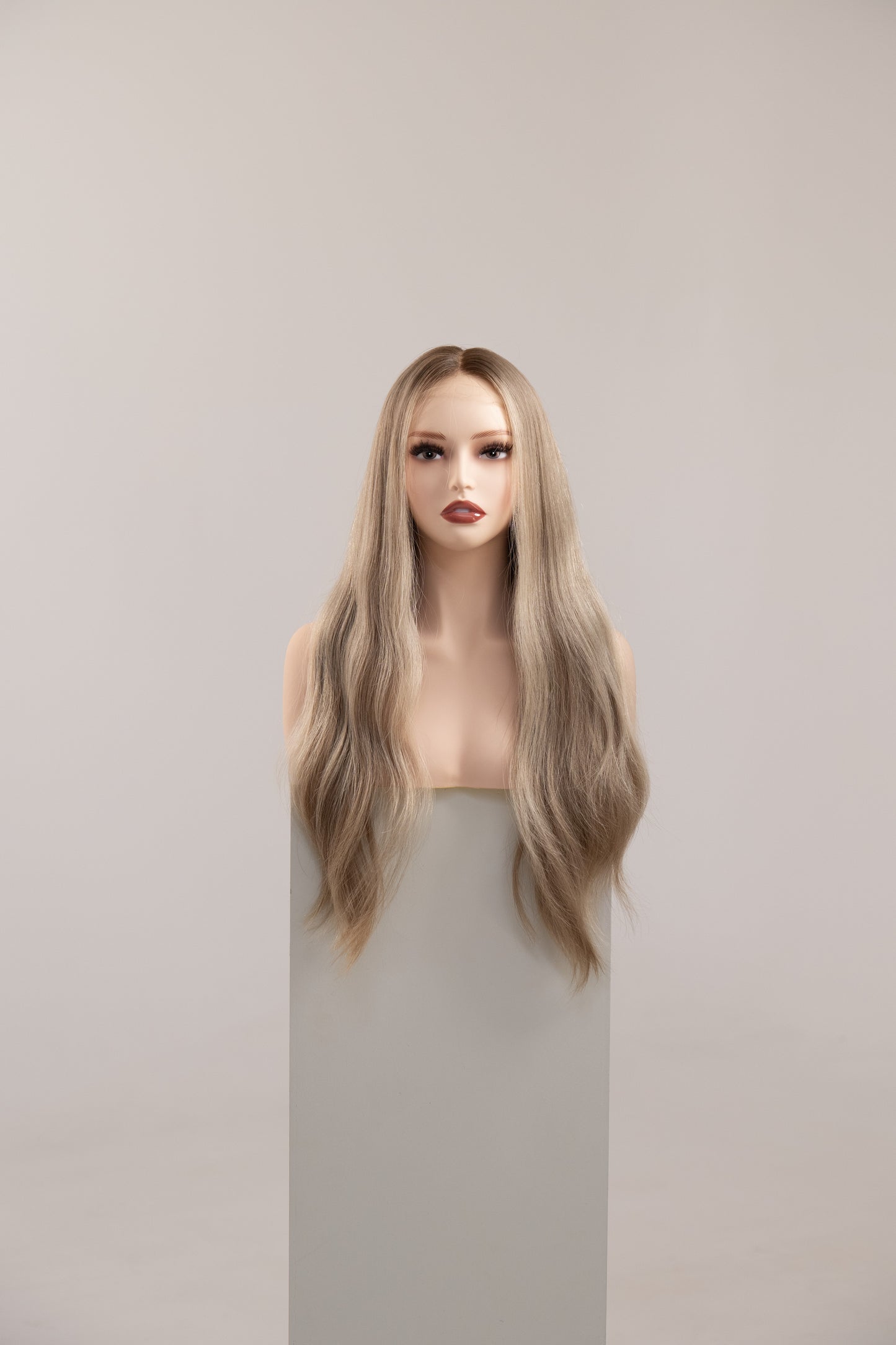 Celebrity Wig B 0047