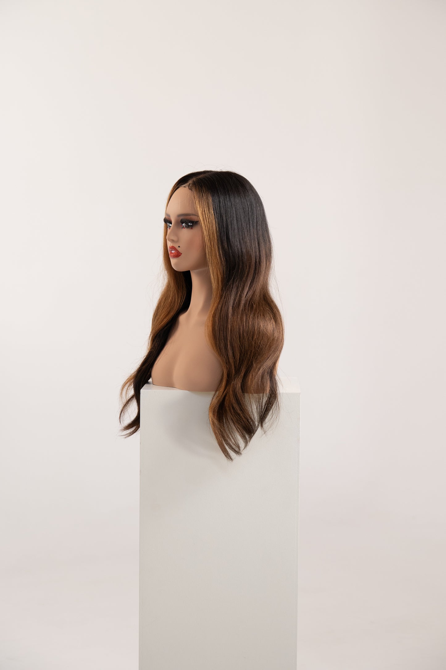 Celebrity Wig B 0035